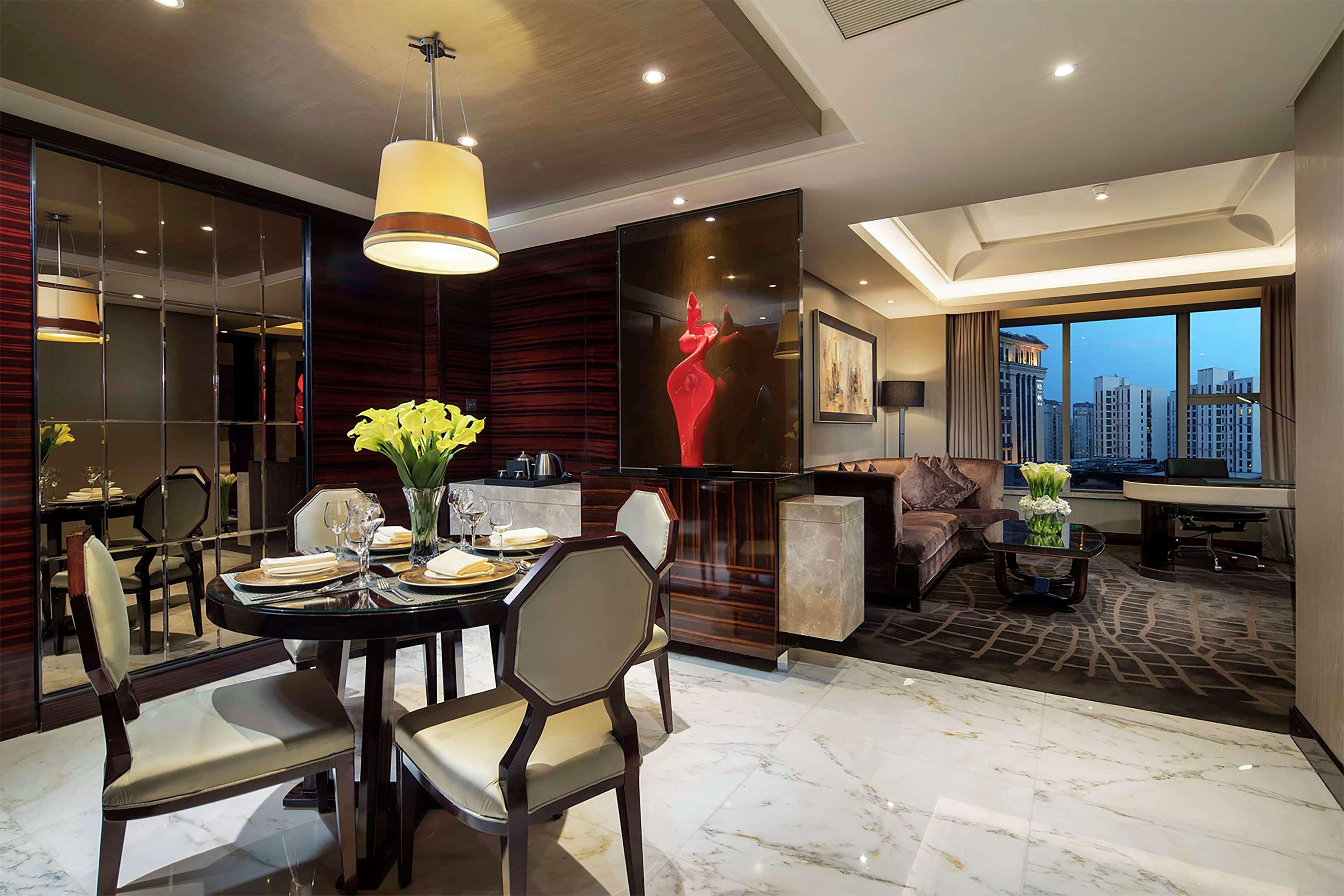 Hilton Shanghai Hongqiao Extérieur photo
