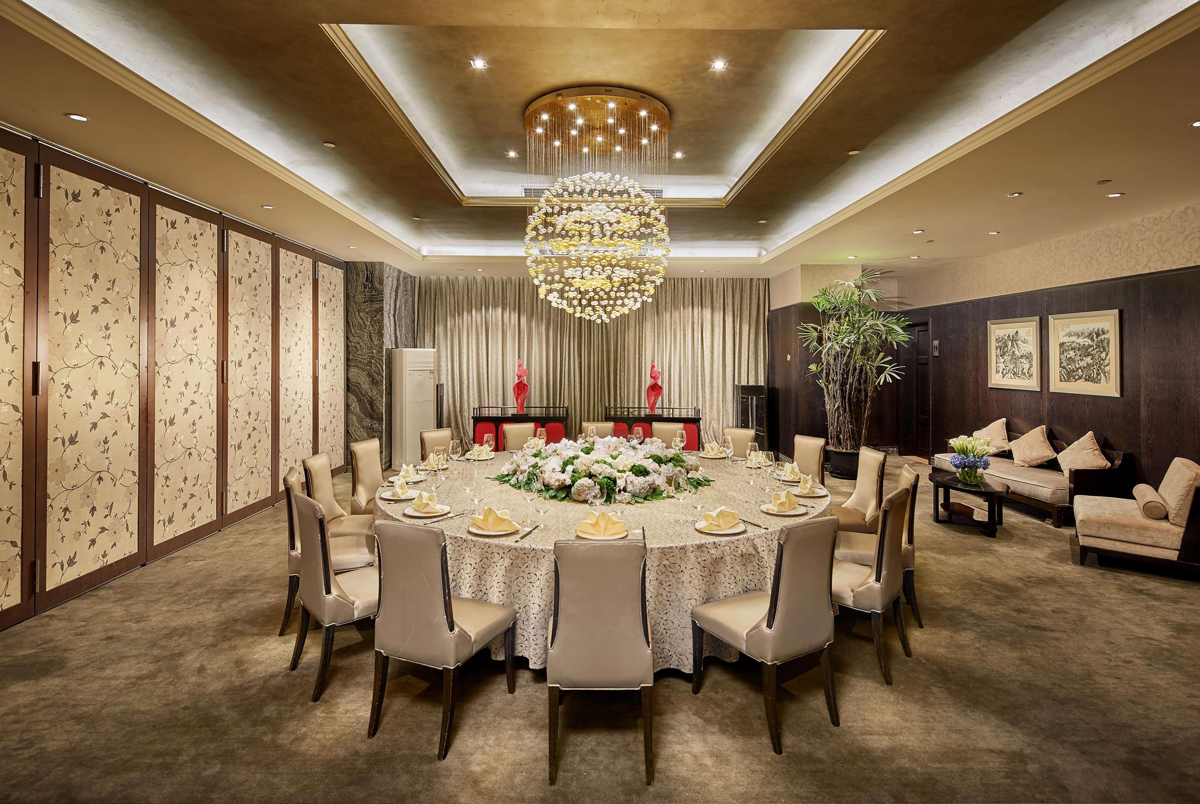 Hilton Shanghai Hongqiao Extérieur photo
