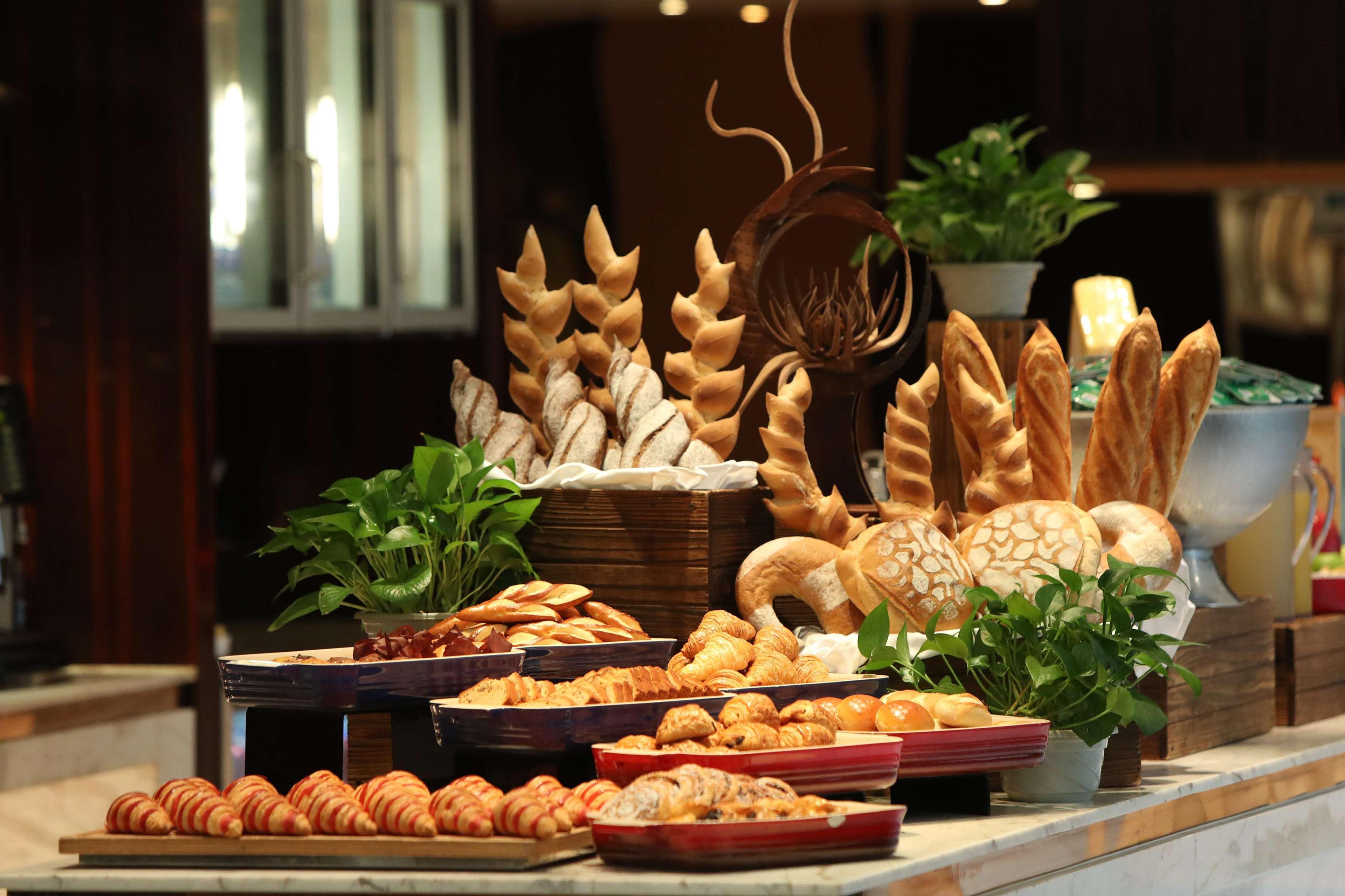 Hilton Shanghai Hongqiao Extérieur photo