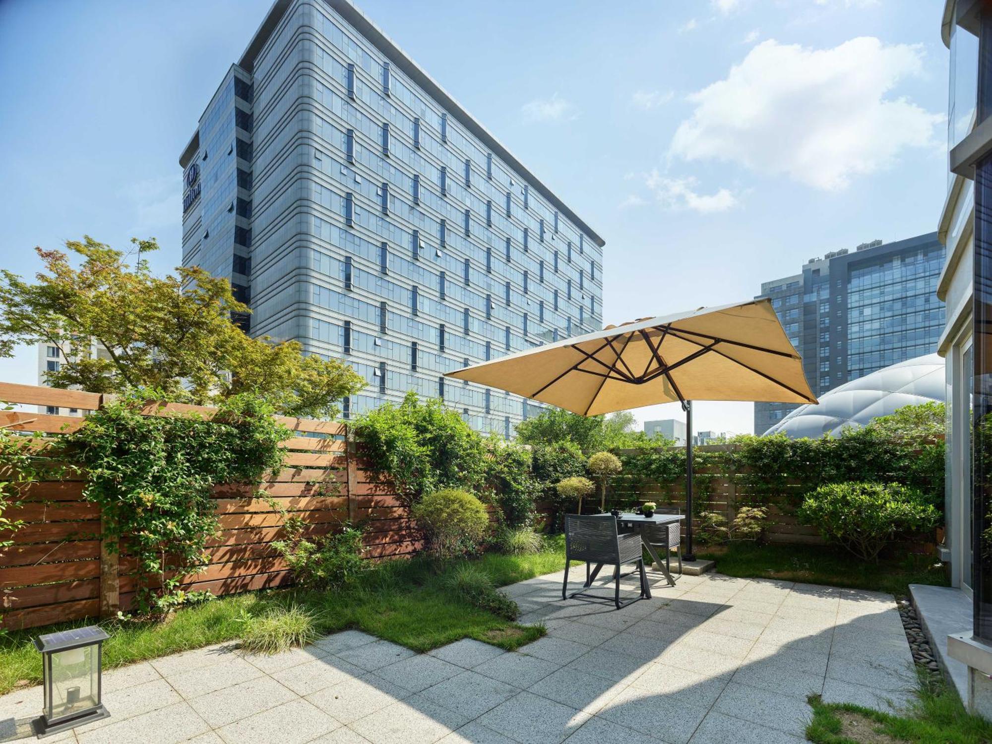 Hilton Shanghai Hongqiao Extérieur photo